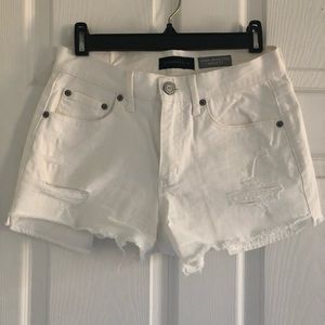 White Aeropostale High Waisted Shorty Size 6